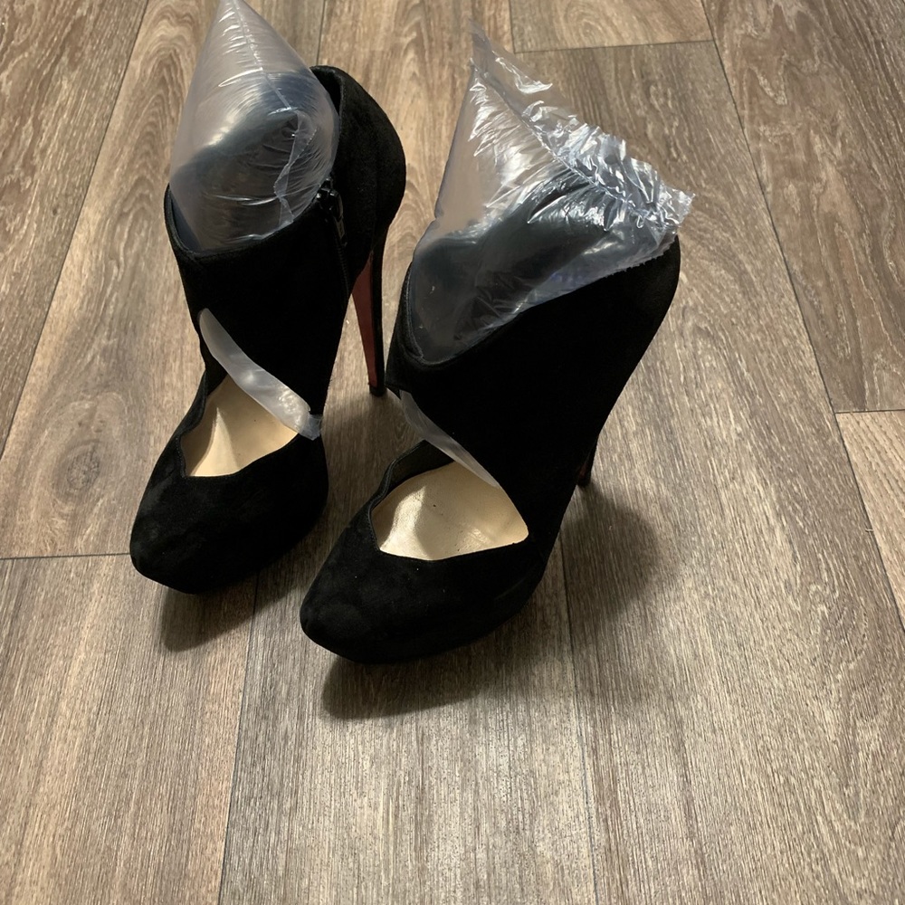 Christian Louboutin Black Suede Booties 38 1/2 - Picture 10 of 12